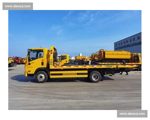 F2 西班牙站突发意外!清障吊车失控撞毁广告龙门架 F2 西班牙站突发意外!清障吊车失控撞毁广告龙门架